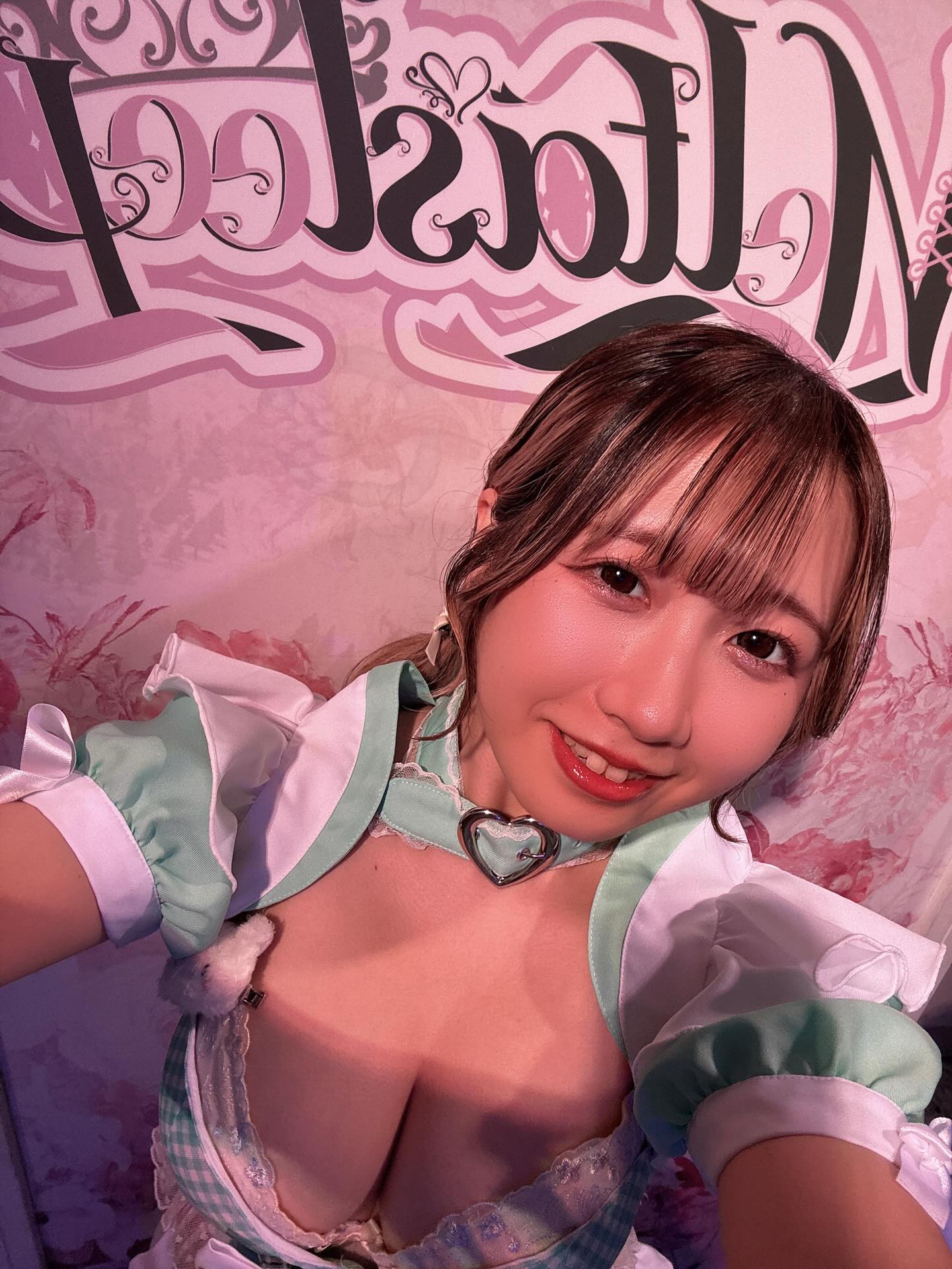 ♡・・*・・♡・・*・・♡・・*・・♡・・*・・♡・・*・・♡
キラキラアイドルがコンセプト❣️
ようこそメルトアスリープへ♡
当店では、アイドルを目指す女の子がお給仕しています❣️
推しの女の子を見つけ、推して推してアイドルになる夢を叶えてあげましょう♪
アイドルコンセプトカフェ
メルトアスリープ
住所:東京都千代田区外神田4-4-9 松井ビル2F
アクセス:秋葉原駅電気街口から徒歩3分 ドンキホーテ横
【キャスト募集】
アイドルを目指す女の子大歓迎❣️
アイドル事務所が手掛けているので、
夢を叶えるお手伝いができます♪
#秋葉原コンカフェ #アイドル
♡・・*・・♡・・*・・♡・・*・・♡・・*・・♡・・*・・