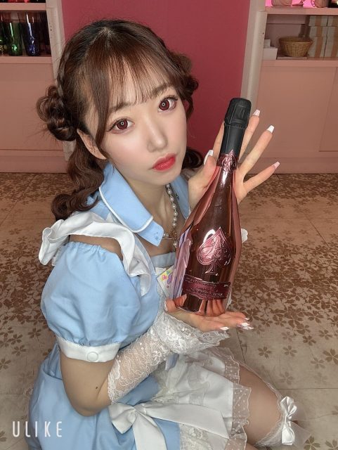 ♡･･*･･♡･･*･･♡･･*･･♡･･*･･♡･･*･･♡

キラキラアイドルがコンセプト❣️
ようこそメルトアスリープへ♡

当店では、アイドルを目指す女の子がお給仕しています❣️
推しの女の子を見つけ、推して推してアイドルになる夢を叶えてあげましょう♪

アイドルコンセプトカフェ
メルトアスリープ
住所：東京都千代田区外神田4-4-9 松井ビル2F
アクセス：秋葉原駅電気街口から徒歩3分 ドンキホーテ横

【キャスト募集】
アイドルを目指す女の子大歓迎❣️
アイドル事務所が手掛けているので、
夢を叶えるお手伝いができます♪

#秋葉原コンカフェ #アイドル 

♡･･*･･♡･･*･･♡･･*･･♡･･*･･♡･･*･･