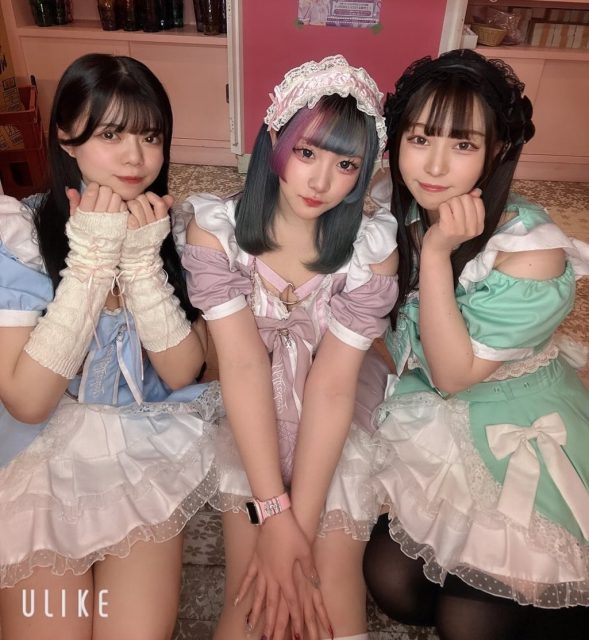 ♡ ♡・・*・・♡・・*・・♡・・*・・♡・・*・・♡・・*・・♡
キラキラアイドルがコンセプト❣️
ようこそメルトアスリープへ♡
当店では、アイドルを目指す女の子がお給仕しています❣️
推しの女の子を見つけ、推して推してアイドルになる夢を叶えてあげましょう♪
アイドルコンセプトカフェ
メルトアスリープ
住所:東京都千代田区外神田4-4-9 松井ビル2F
アクセス:秋葉原駅電気街口から徒歩3分 ドンキホーテ横
【キャスト募集】
アイドルを目指す女の子大歓迎❣️
アイドル事務所が手掛けているので、
夢を叶えるお手伝いができます♪
#秋葉原コンカフェ #アイドル
♡・・*・・♡・・*・・♡・・*・・♡・・*・・♡・・*・・・・*・・