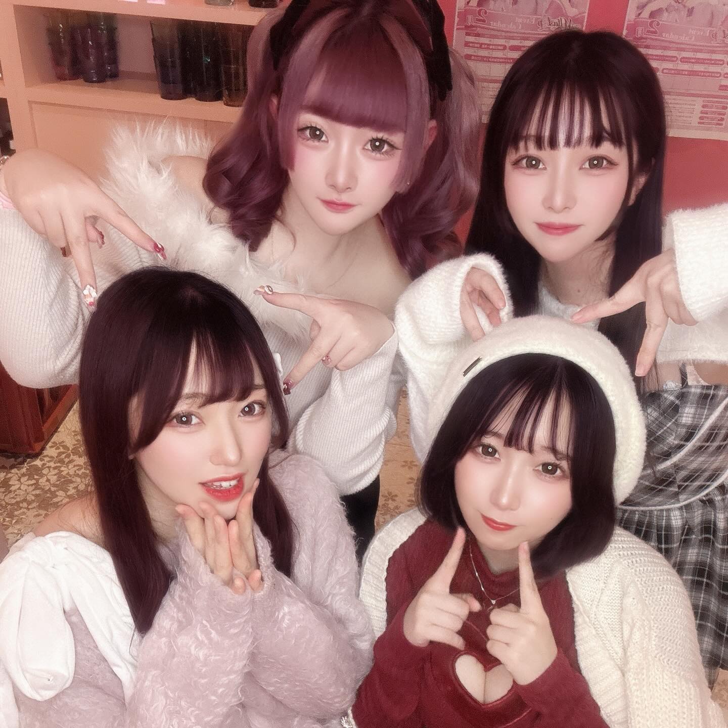 ♡ ♡・・*・・♡・・*・・♡・・*・・♡・・*・・♡・・*・・♡
キラキラアイドルがコンセプト❣️
ようこそメルトアスリープへ♡
当店では、アイドルを目指す女の子がお給仕しています❣️
推しの女の子を見つけ、推して推してアイドルになる夢を叶えてあげましょう♪
アイドルコンセプトカフェ
メルトアスリープ
住所:東京都千代田区外神田4-4-9 松井ビル2F
アクセス:秋葉原駅電気街口から徒歩3分 ドンキホーテ横
【キャスト募集】
アイドルを目指す女の子大歓迎❣️
アイドル事務所が手掛けているので、
夢を叶えるお手伝いができます♪
#秋葉原コンカフェ #アイドル
♡・・*・・♡・・*・・♡・・*・・♡・・*・・♡・・*・・・・*・・