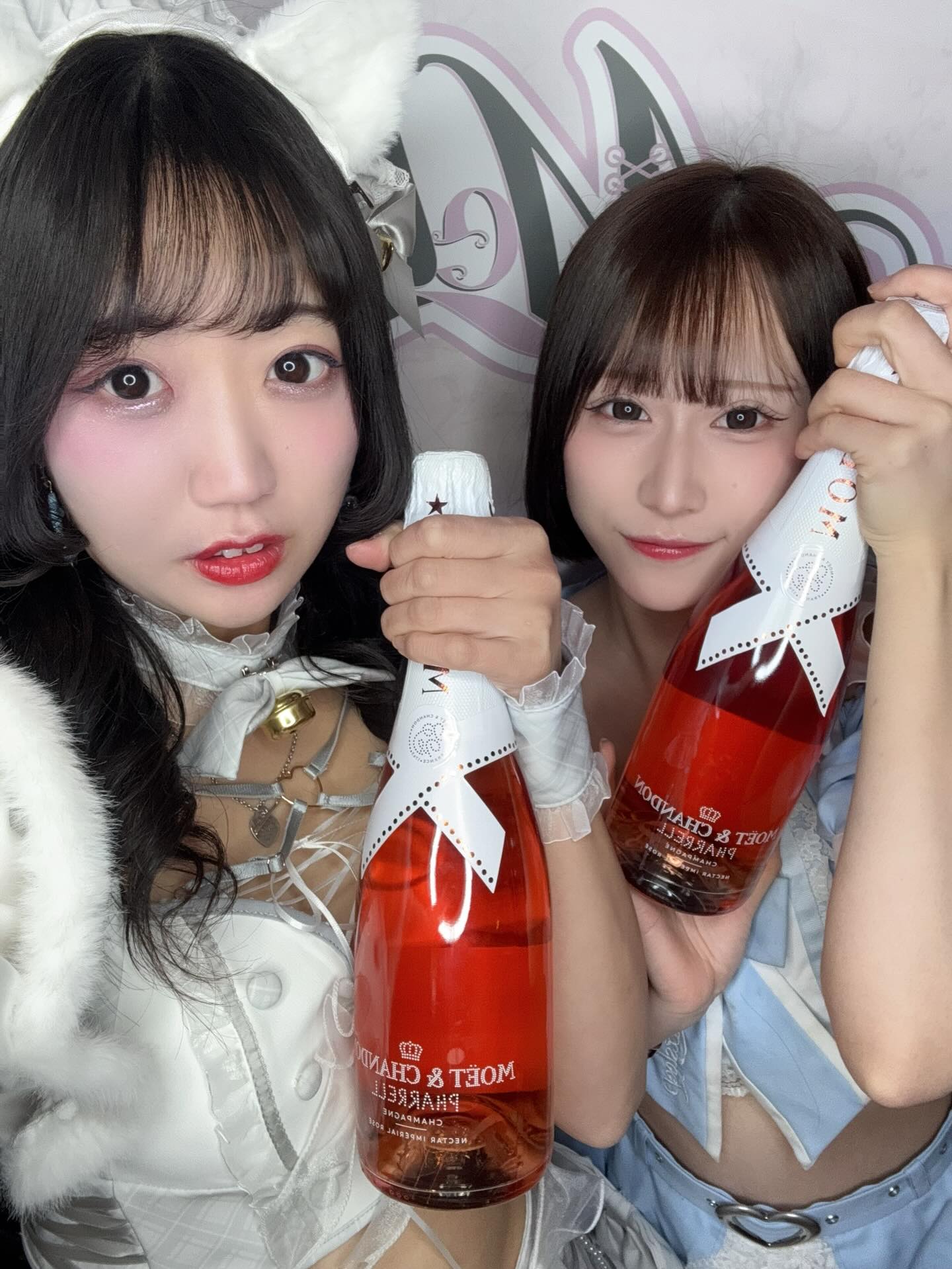 ♡ ♡・・*・・♡・・*・・♡・・*・・♡・・*・・♡・・*・・♡
キラキラアイドルがコンセプト❣️
ようこそメルトアスリープへ♡
当店では、アイドルを目指す女の子がお給仕しています❣️
推しの女の子を見つけ、推して推してアイドルになる夢を叶えてあげましょう♪
アイドルコンセプトカフェ
メルトアスリープ
住所:東京都千代田区外神田4-4-9 松井ビル2F
アクセス:秋葉原駅電気街口から徒歩3分 ドンキホーテ横
【キャスト募集】
アイドルを目指す女の子大歓迎❣️
アイドル事務所が手掛けているので、
夢を叶えるお手伝いができます♪
#秋葉原コンカフェ #アイドル
♡・・*・・♡・・*・・♡・・*・・♡・・*・・♡・・*・・・・*・・