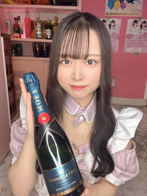 ♡ ♡・・*・・♡・・*・・♡・・*・・♡・・*・・♡・・*・・♡
キラキラアイドルがコンセプト❣️
ようこそメルトアスリープへ♡
当店では、アイドルを目指す女の子がお給仕しています❣️
推しの女の子を見つけ、推して推してアイドルになる夢を叶えてあげましょう♪
アイドルコンセプトカフェ
メルトアスリープ
住所:東京都千代田区外神田4-4-9 松井ビル2F
アクセス:秋葉原駅電気街口から徒歩3分 ドンキホーテ横
【キャスト募集】
アイドルを目指す女の子大歓迎❣️
アイドル事務所が手掛けているので、
夢を叶えるお手伝いができます♪
#秋葉原コンカフェ #アイドル
♡・・*・・♡・・*・・♡・・*・・♡・・*・・♡・・*・・・・*・・