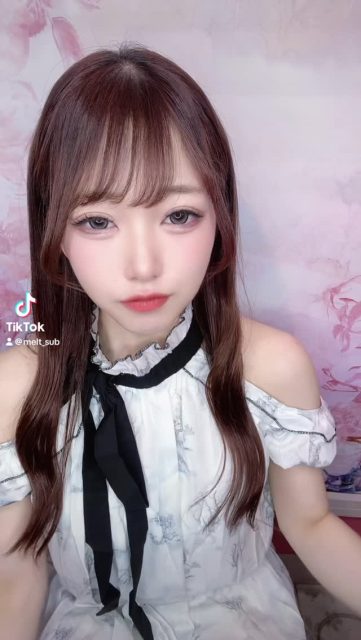 💖みゆ💖
♡ ♡・・*・・♡・・*・・♡・・*・・♡・・*・・♡・・*・・♡
キラキラアイドルがコンセプト❣️
ようこそメルトアスリープへ♡
当店では、アイドルを目指す女の子がお給仕しています❣️
推しの女の子を見つけ、推して推してアイドルになる夢を叶えてあげましょう♪
アイドルコンセプトカフェ
メルトアスリープ
住所:東京都千代田区外神田4-4-9 松井ビル2F
アクセス:秋葉原駅電気街口から徒歩3分 ドンキホーテ横
【キャスト募集】
アイドルを目指す女の子大歓迎❣️
アイドル事務所が手掛けているので、
夢を叶えるお手伝いができます♪
#秋葉原コンカフェ #アイドル
♡・・*・・♡・・*・・♡・・*・・♡・・*・・♡・・*・・・・*・・