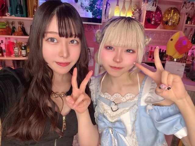 ♡ ♡・・*・・♡・・*・・♡・・*・・♡・・*・・♡・・*・・♡
キラキラアイドルがコンセプト❣️
ようこそメルトアスリープへ♡
当店では、アイドルを目指す女の子がお給仕しています❣️
推しの女の子を見つけ、推して推してアイドルになる夢を叶えてあげましょう♪
アイドルコンセプトカフェ
メルトアスリープ
住所:東京都千代田区外神田4-4-9 松井ビル2F
アクセス:秋葉原駅電気街口から徒歩3分 ドンキホーテ横
【キャスト募集】
アイドルを目指す女の子大歓迎❣️
アイドル事務所が手掛けているので、
夢を叶えるお手伝いができます♪
#秋葉原コンカフェ #アイドル
♡・・*・・♡・・*・・♡・・*・・♡・・*・・♡・・*・・・・*・・